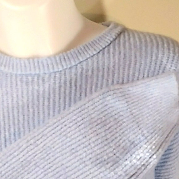 Super Soft Baby Blue Crop Sweater,Crew Neck 60% Recycled Polyester NWOT - Picture 3 of 7